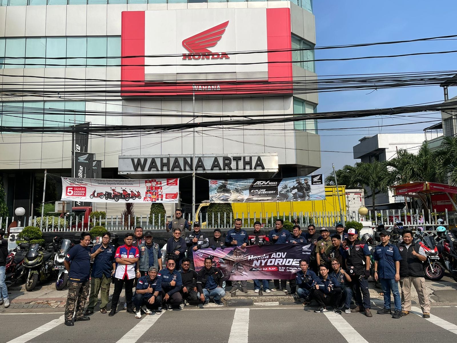 PT Wahana Makmur Sejati Ajak Komunitas Honda ADV Indonesia Keliling Spot-Spot Horor di Jakarta