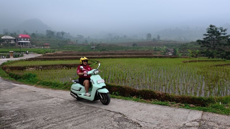 Uji Nyali dan Siksa W Moto Velora 150, Di Jalur Ekstrim Puncak Dua