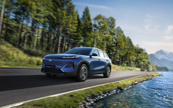 Geely di IIMS Surabaya 2026: Tiga Model Elektrifikasi Terbaik